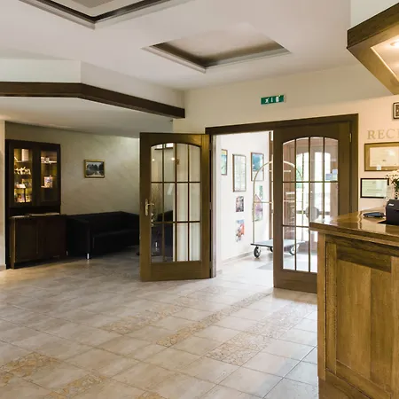 Dziki Potok Konferencje & ホテル