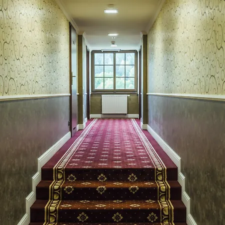 فندق Dziki Potok كارباش